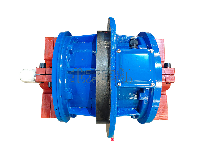 VBCB系列側(cè)板法蘭式振動(dòng)電機(jī)